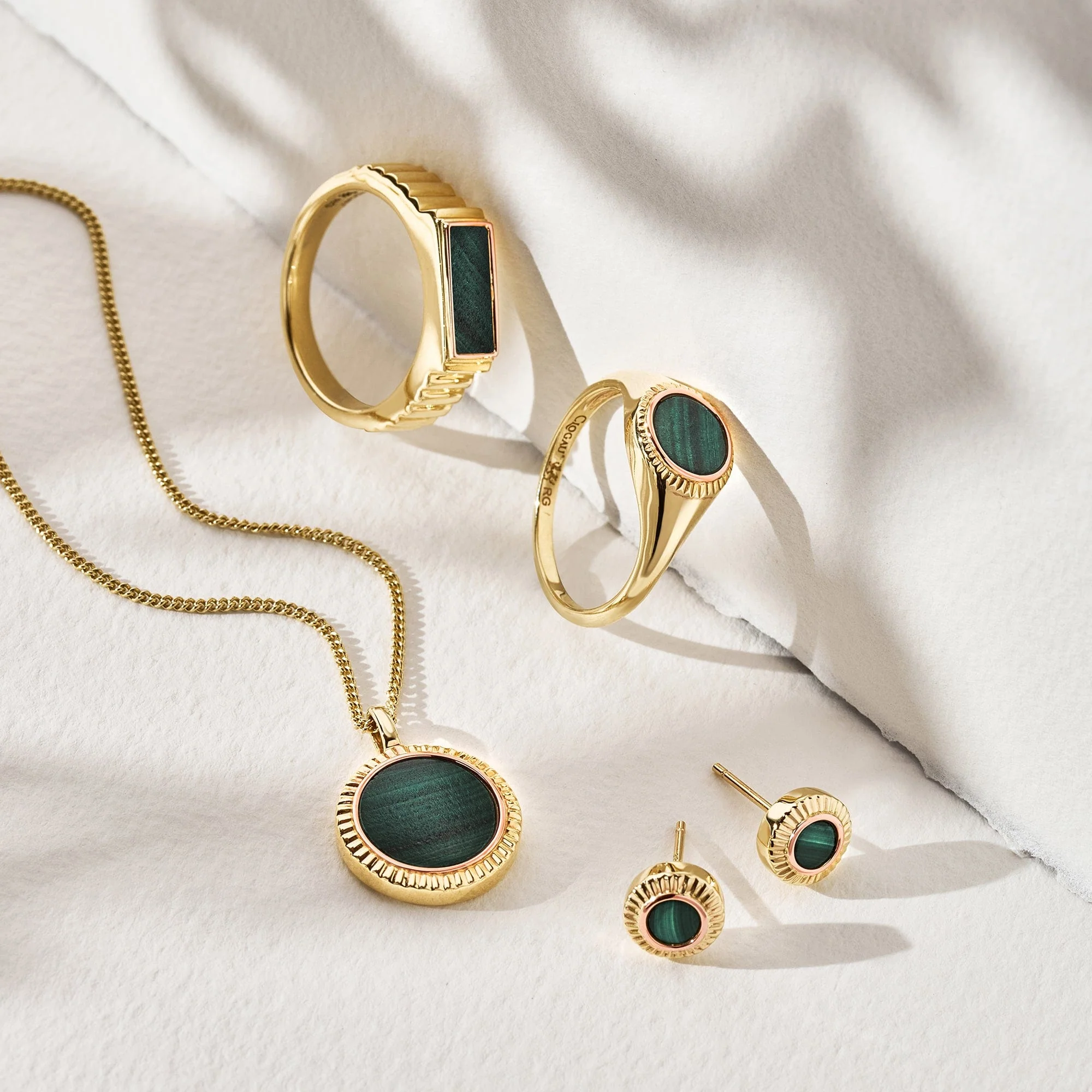 Reflections of Padarn Gold and Malachite Rectangular Ring - Image 4