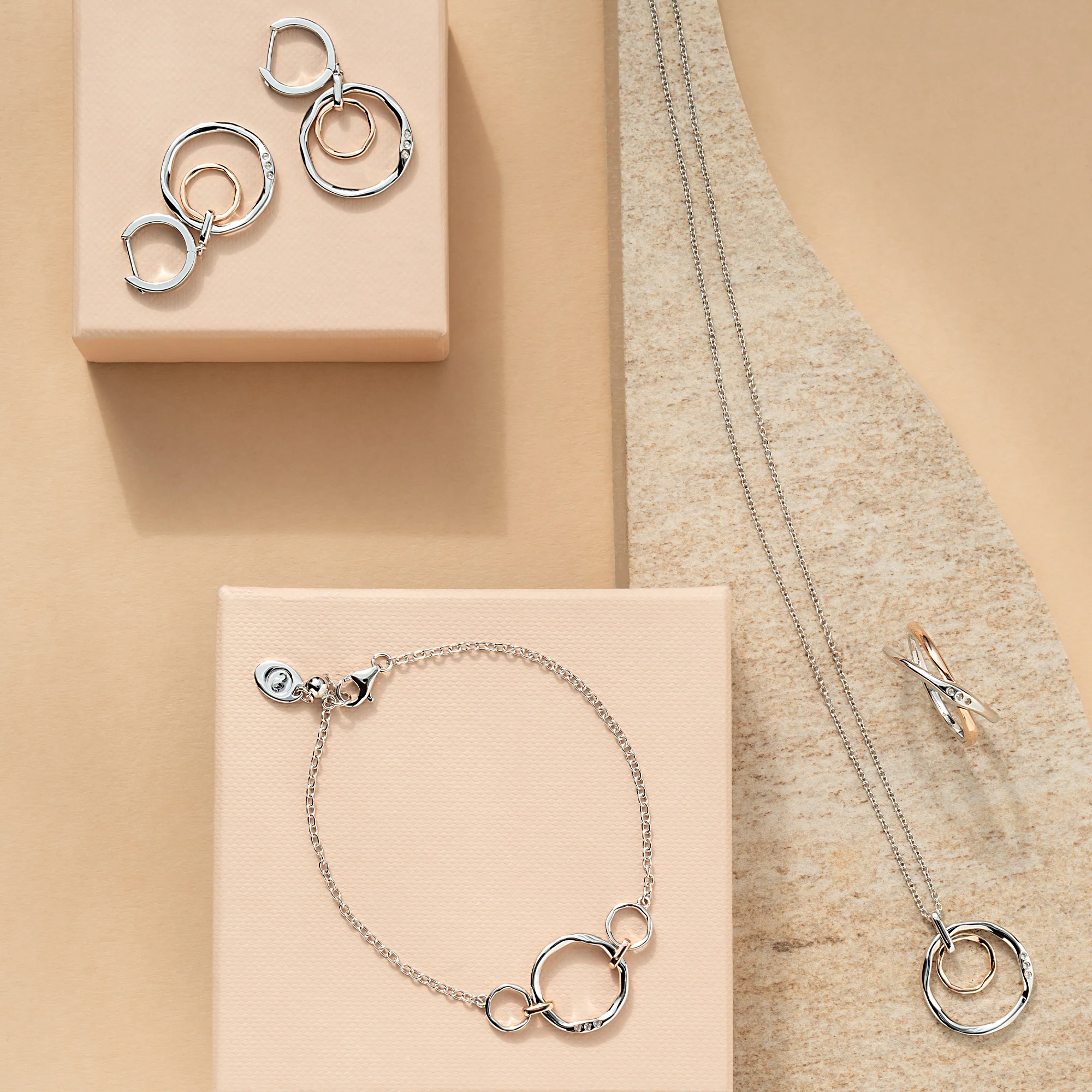 Ripples Silver Triple-Hoop Bracelet with Topaz - Image 4